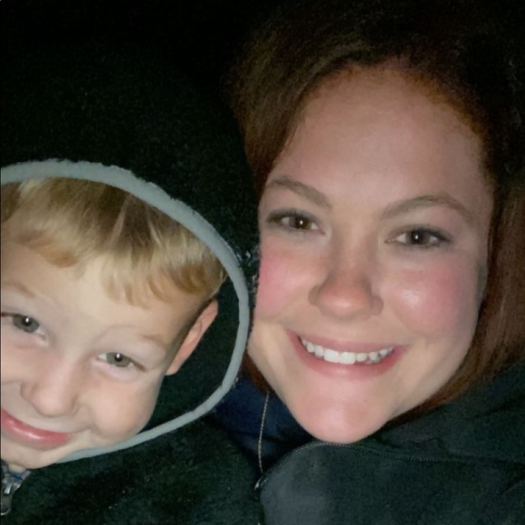 Meet your Posher, Cassidy - Picture 1 of 1